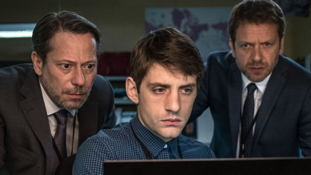 JJA, Sylvain et Raymond face à un écran d'ordinateur
