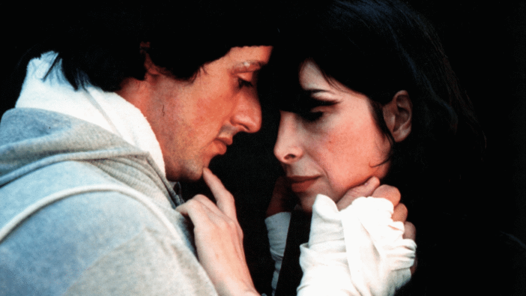 adrian et rocky dans un moment romantique