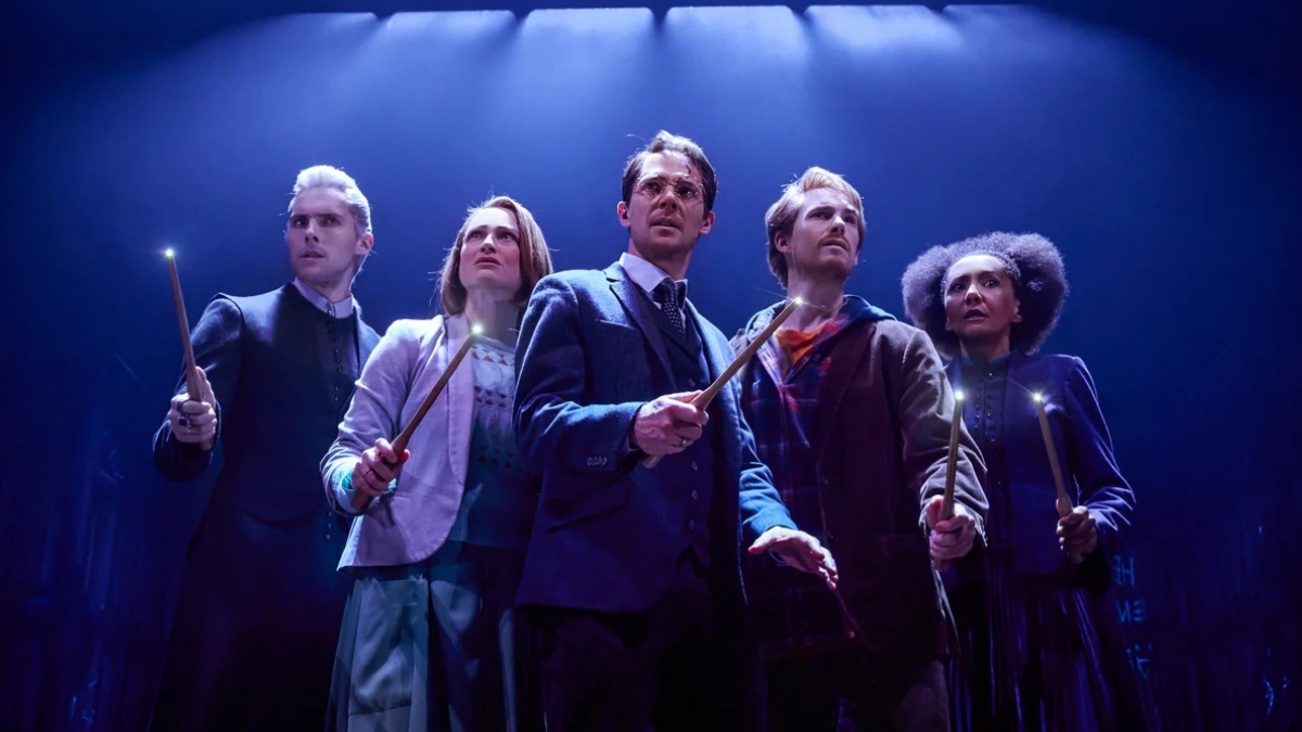 Le casting de la pièce de théâtre sur Harry Potter en pleine action