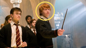Harry Potter apprenant un sortilège à Ron Weasley