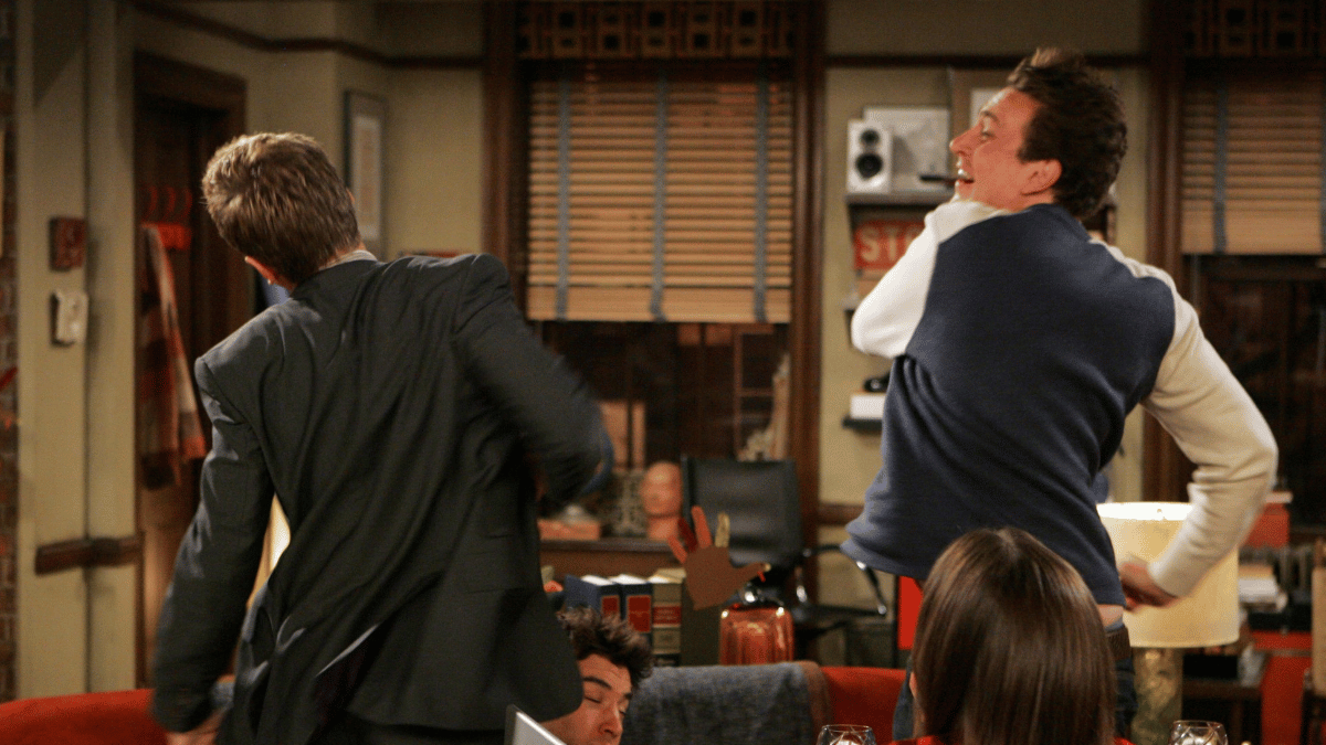 Marshall donnant une gifle à Barney