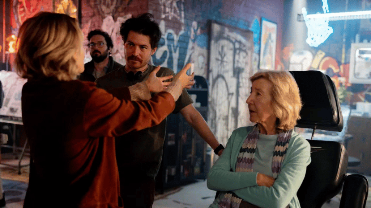 Jacob Chase et Lin Shaye sur le tournage de Insidious 6